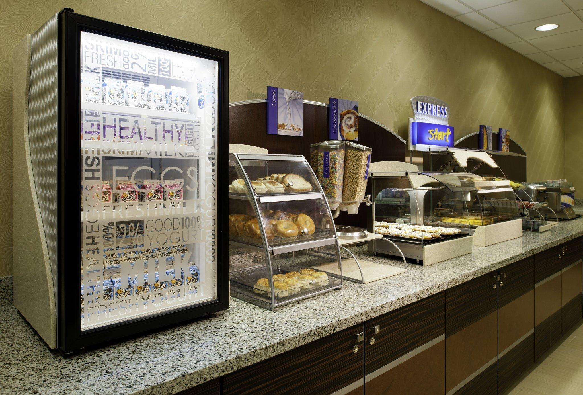 Holiday Inn Express Pittsburgh West - Greentree, An Ihg Hotel Crafton Экстерьер фото